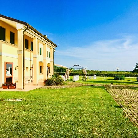 Il Paradello Albergo Ristorante Porto Levante Exterior foto
