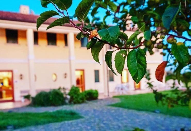 Il Paradello Albergo Ristorante Porto Levante Exterior foto