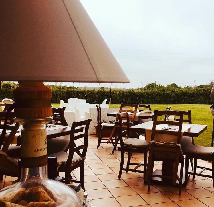 Il Paradello Albergo Ristorante Porto Levante Exterior foto