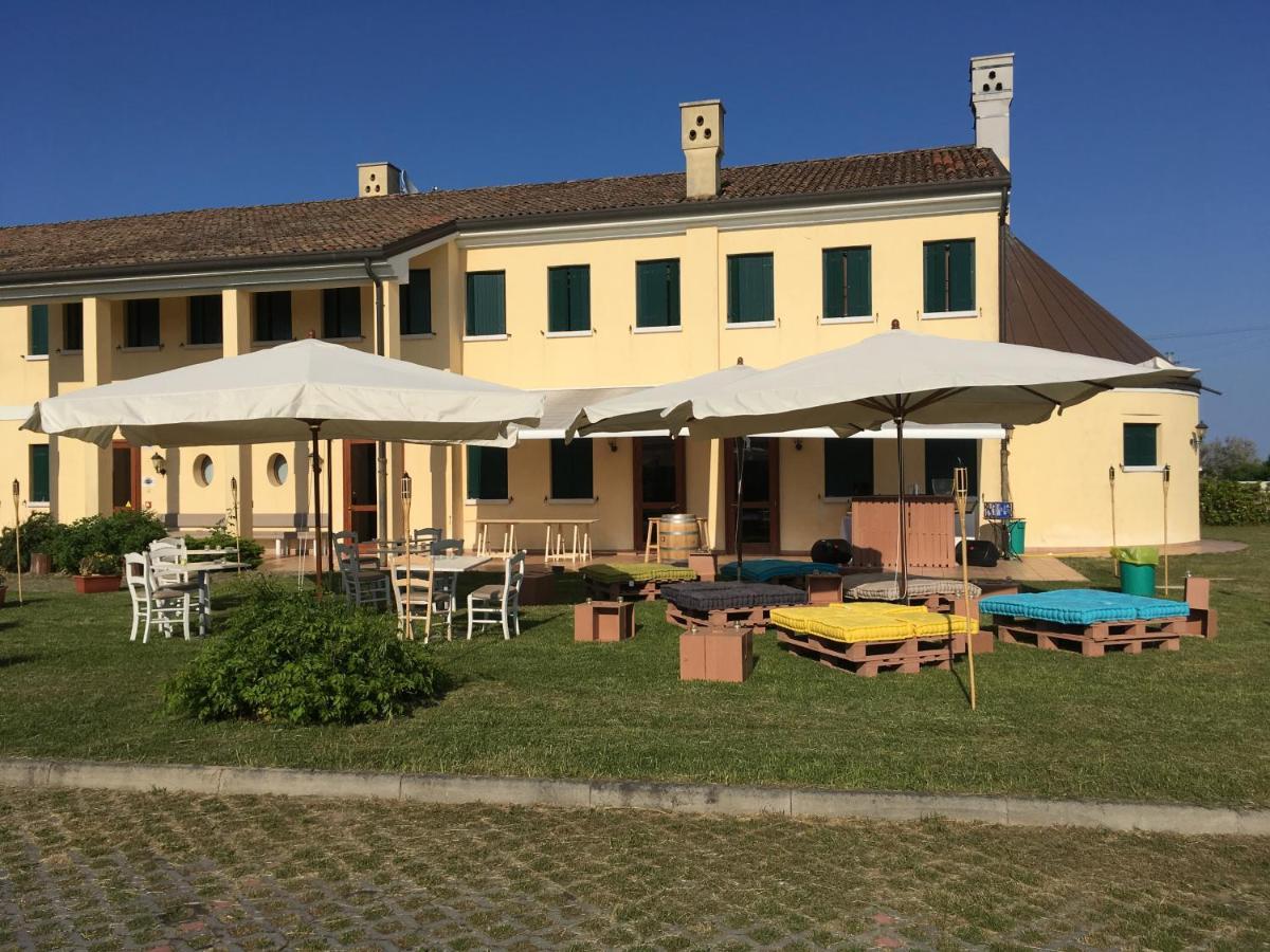 Il Paradello Albergo Ristorante Porto Levante Exterior foto